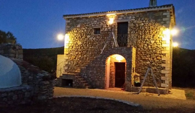 Rustico in Pietra a Pochi km dal Mare