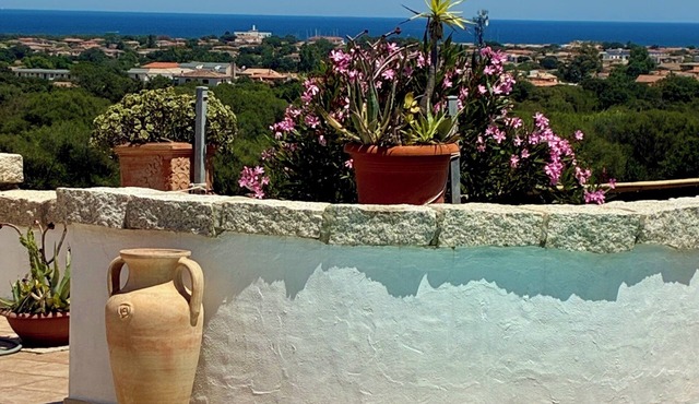 San Teodoro large Villa Sleeps 7 air conditioning PRIVATE Pool⛱️ Ocean View