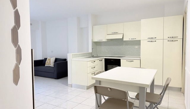 SE214 - Senigallia, comfortable one-bedroom apartment near the town center with private courtyard