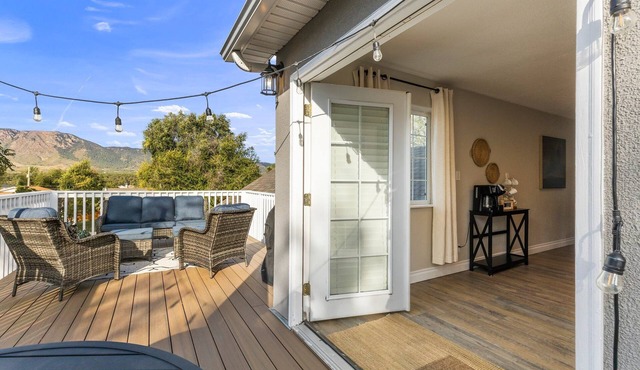 Serene Stay w/Mountain Views in Downtown Monument in Monument