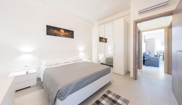 Sole & Luna Apartment