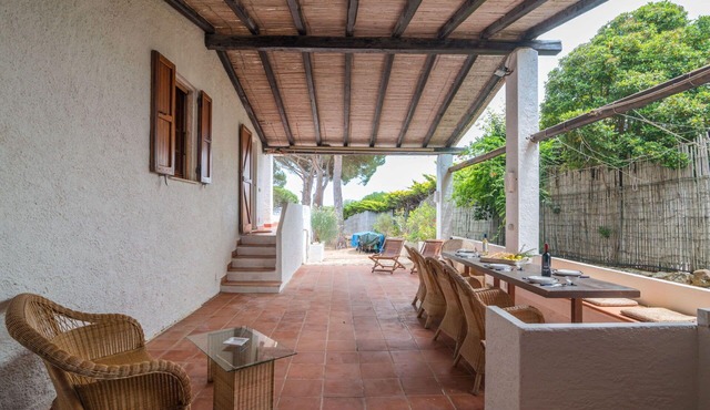 Stunning private villa for 7 people with WIFI, TV, terrace and pets allowed
