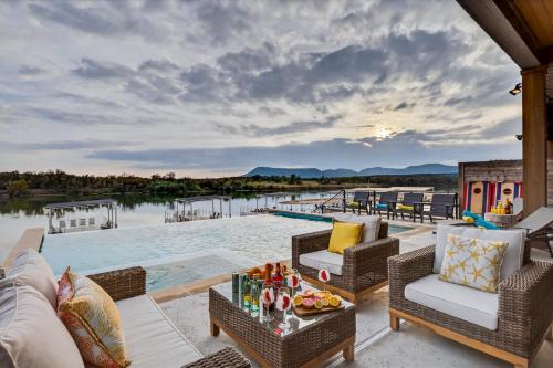 Sunset Oaks I with Concierge Services in Kingsland