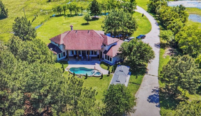 Texas Resort Vacation in Cypres