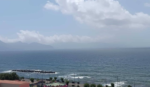 Torre del Greco waterfront apartment - 6 floor with panoramic view in Torre del Greco