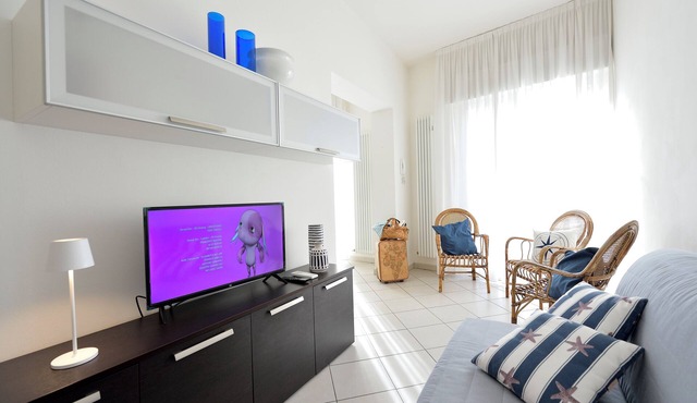 Trilo Mina 3 - Two Bedroom Apartment, Sleeps 5
