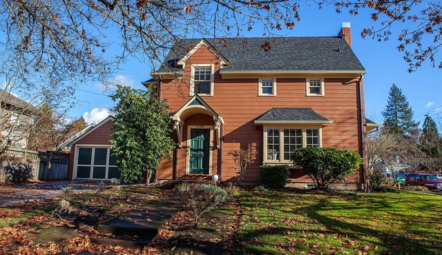 Updated Campus Home in Eugene
