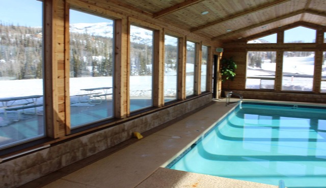 Upgraded Brian Head Timberbrook Condo close to ski slopes sleeps 4 in Brian Head