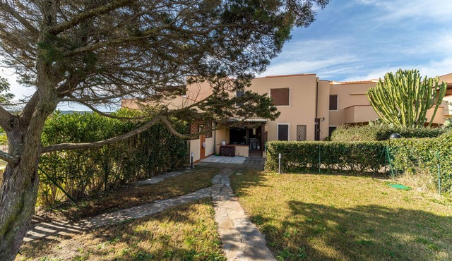 Villa 100 m from La Pelosa Beach with Garden and Terrace