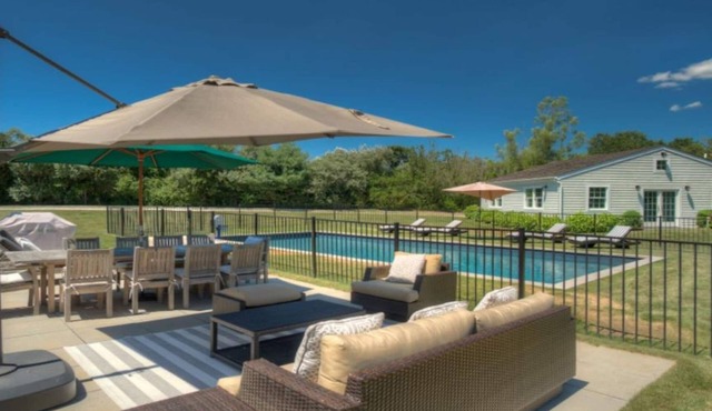 Villa Bridgehampton Village in Bridgehampton