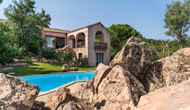Villa Fiorita – Peaceful Country Villa with Pool and Sea View in Sardinia