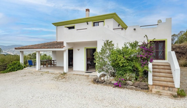Villa Isportana with Mountain Views, Outdoor Areas & Wi-Fi