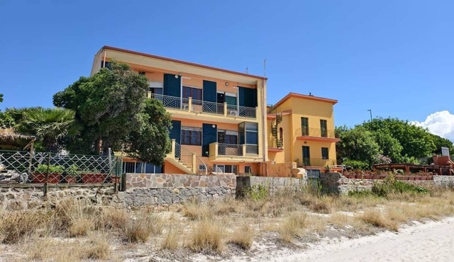 Villa Nina | Accesso diretto Spiaggia, giardino e Vista Mare