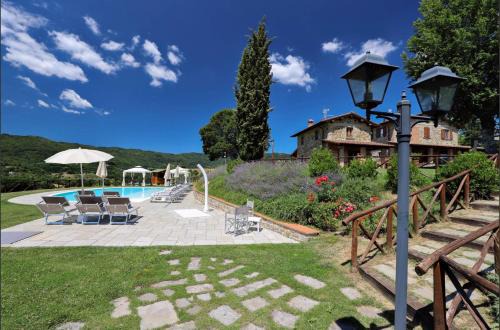 Villa Quata by VacaVilla in Borgo alla Collina