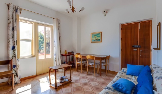 Villa Sa Mora: Holiday Home with Sea View, Garden, and Air Conditioning