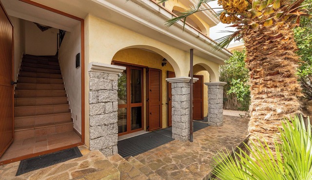 Villa Solemare - Five Bedroom Villa, Sleeps 10