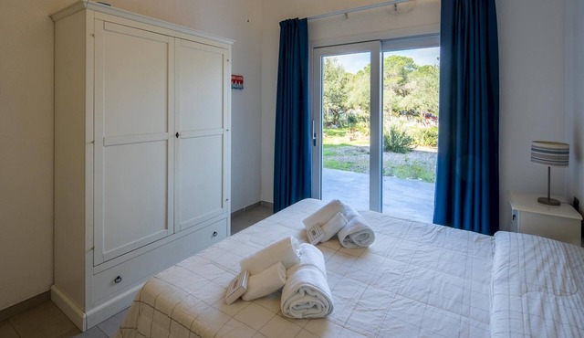 Welcomely - Porto Corallo Seafront