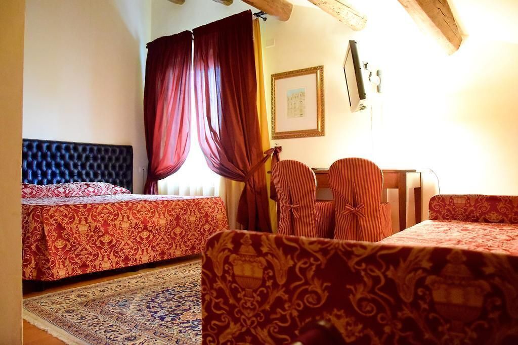 Maiolati Spontini Hotel | La Torre Hotel
