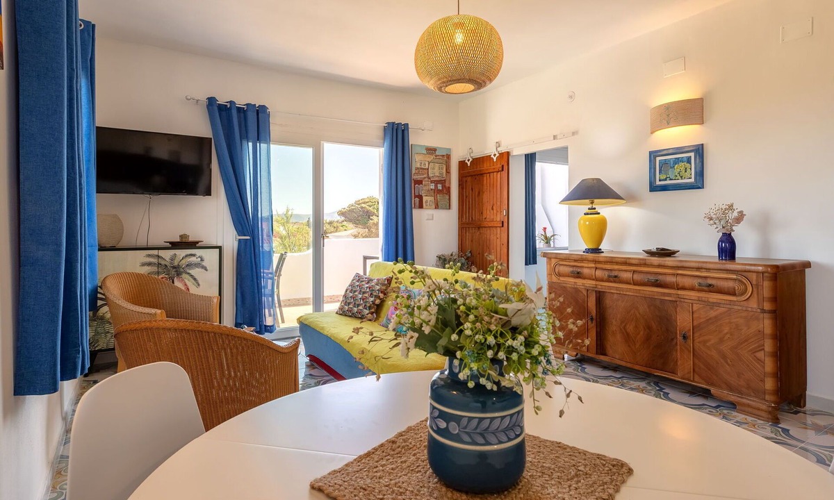 Eden Beach Apartment | Nice apartment for 5 people with A/C, TV and patio