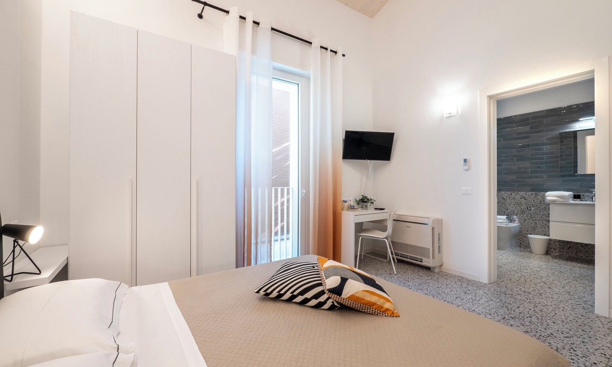 Marina Centro Bed & Breakfast | Zuara9room RIMNI Bed&Breakfast