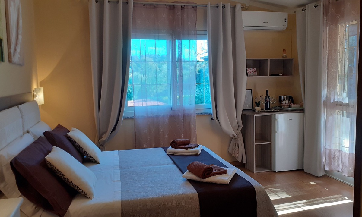 Buddittogliu Straulas Bed & Breakfast | Li Muntigeddi