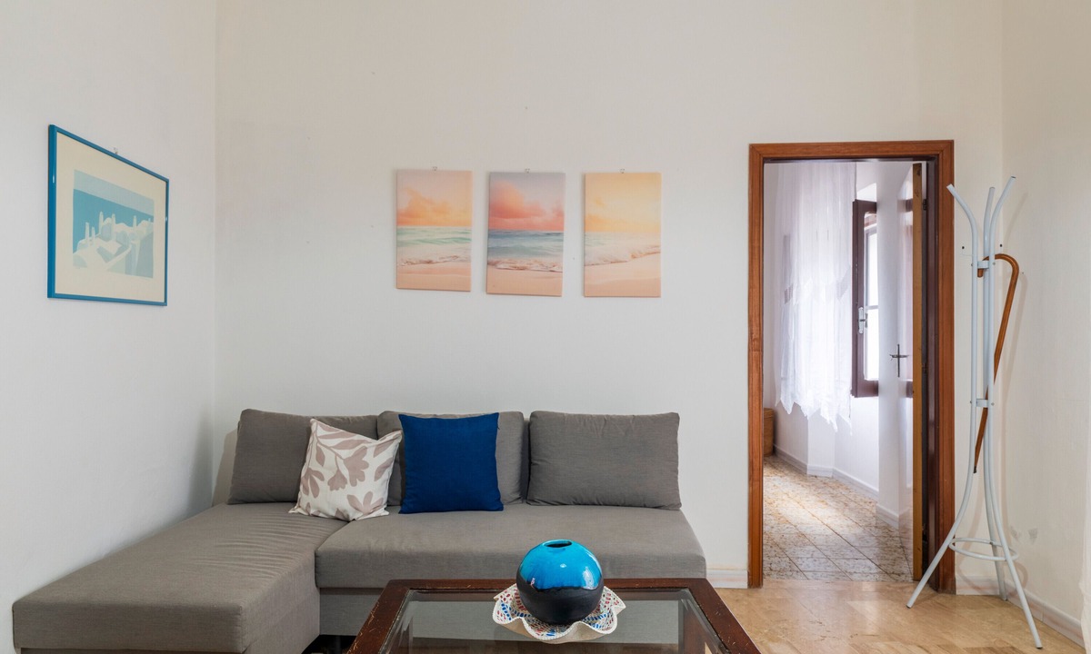 Arbatax Apartment | Apartment 'Assunta' with Wi-Fi and Air Conditioning