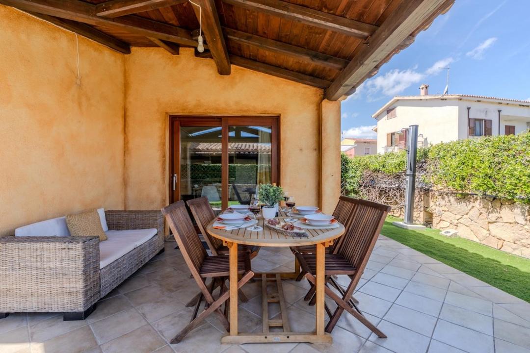 Budoni Apartment | Budoni Centro - Villetta Relax con Giardino