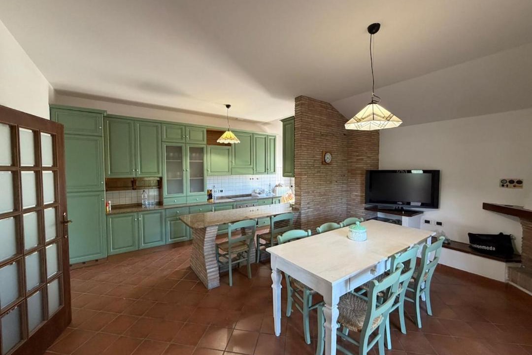 Mombaroccio Apartment | Appartamento Panoramico in Casale - 15 min Fano