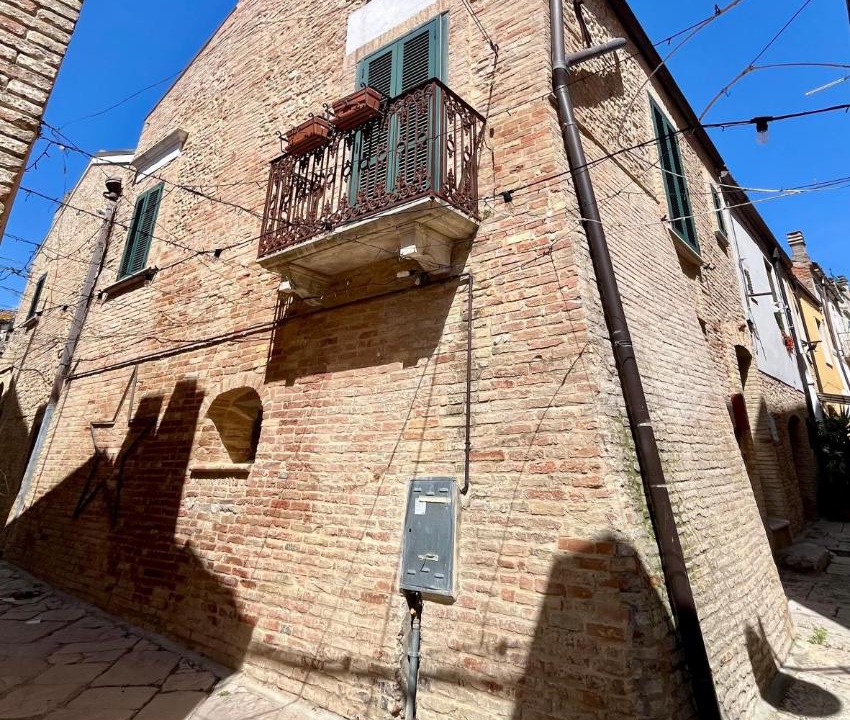 Serracapriola House | Dimora Intra Alborgodiffuso, Casa design nel borgo medioevale di Serracapriola