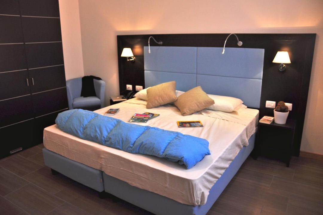 Rome Province Hotel | Hotel 325 Tor Vergata
