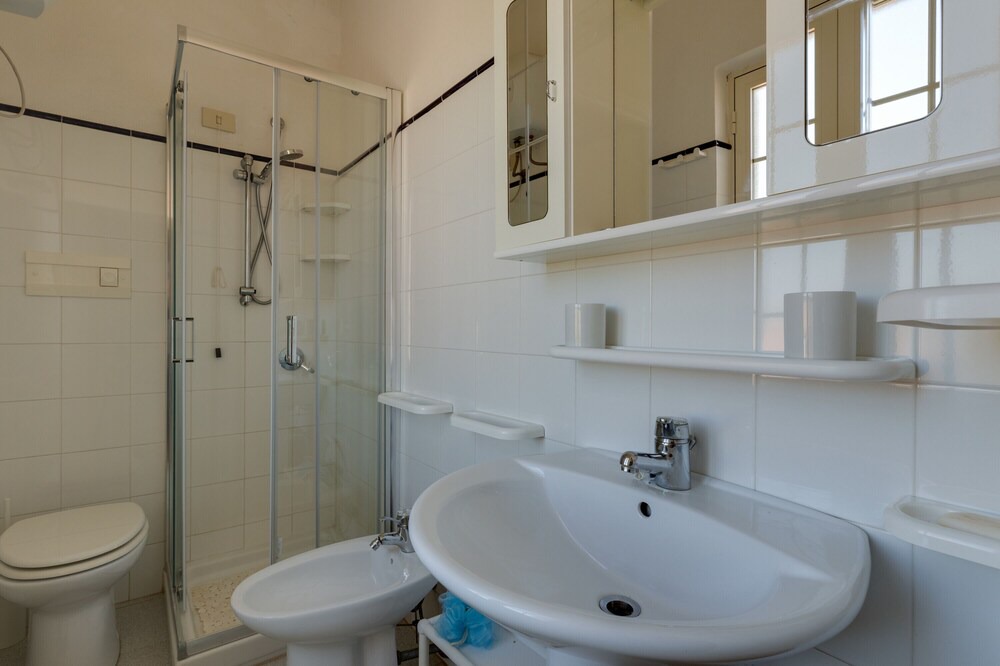 Photo of Bathroom in Magomadas