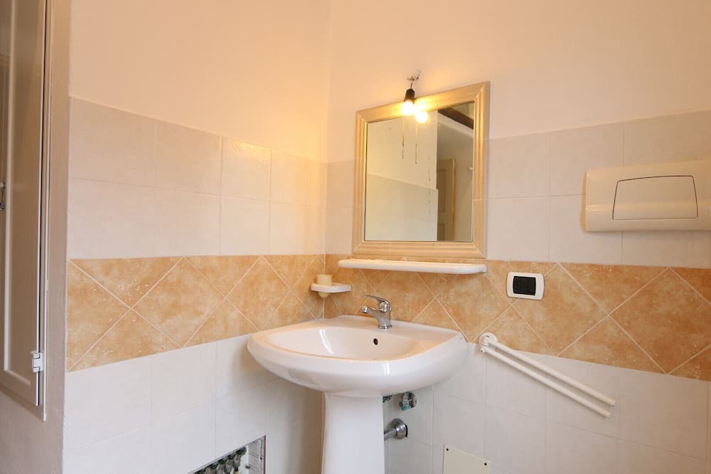 Photo of Bathroom in Mamoiada