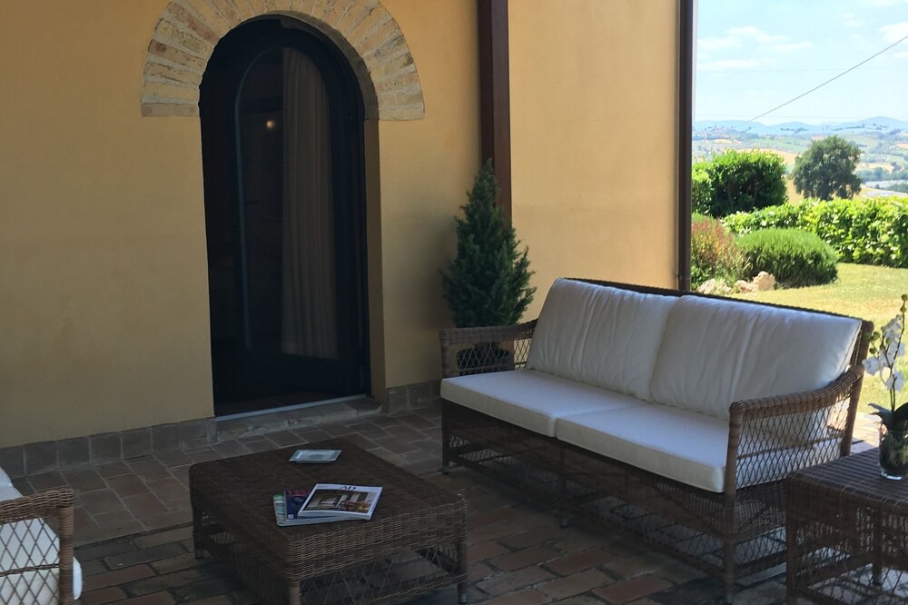 Photo of Patio Balcony in Corinaldo