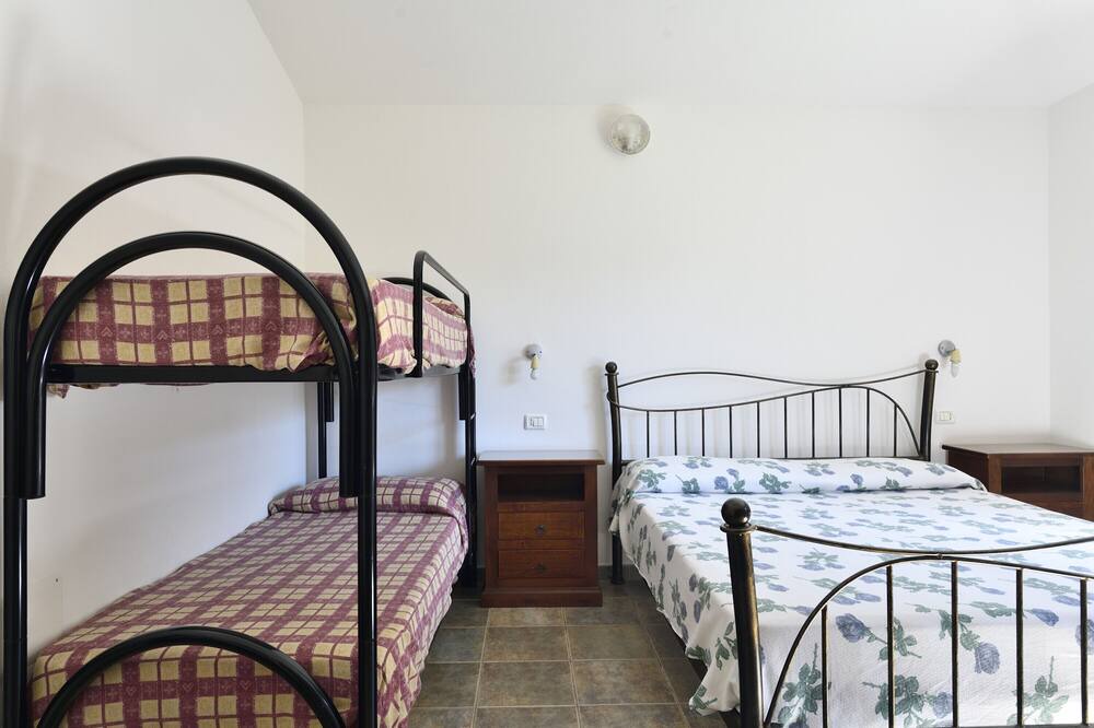 Photo of Bedroom in Elini