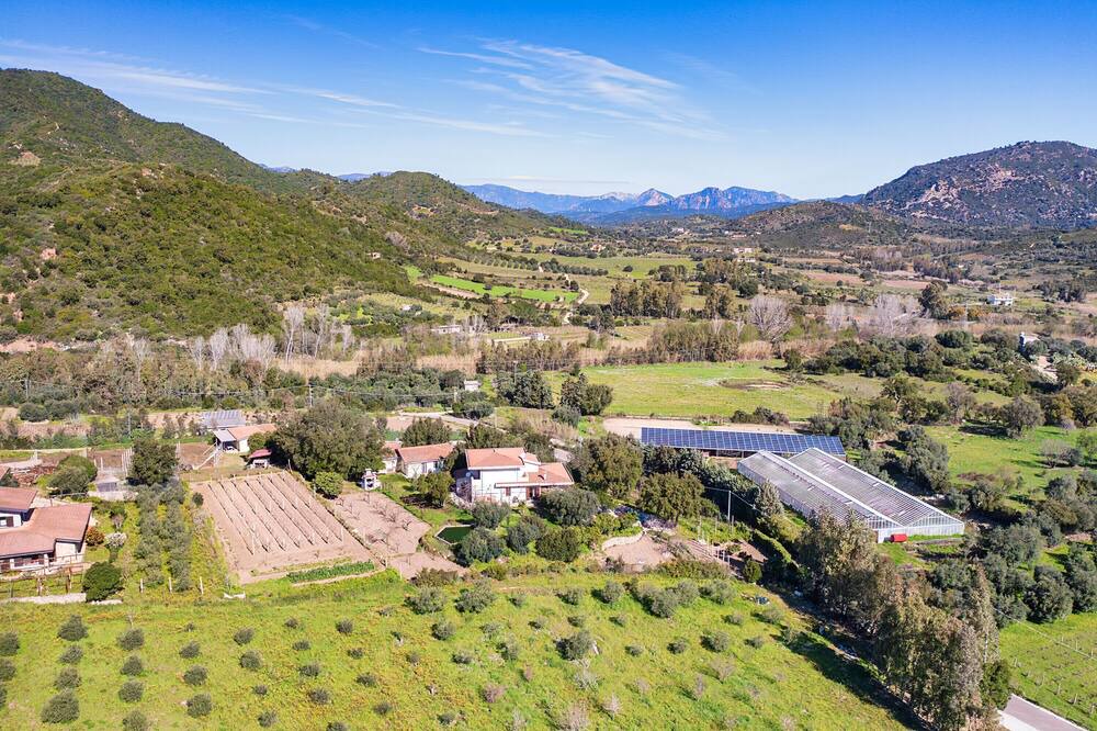 Photo of Outdoor in Elini