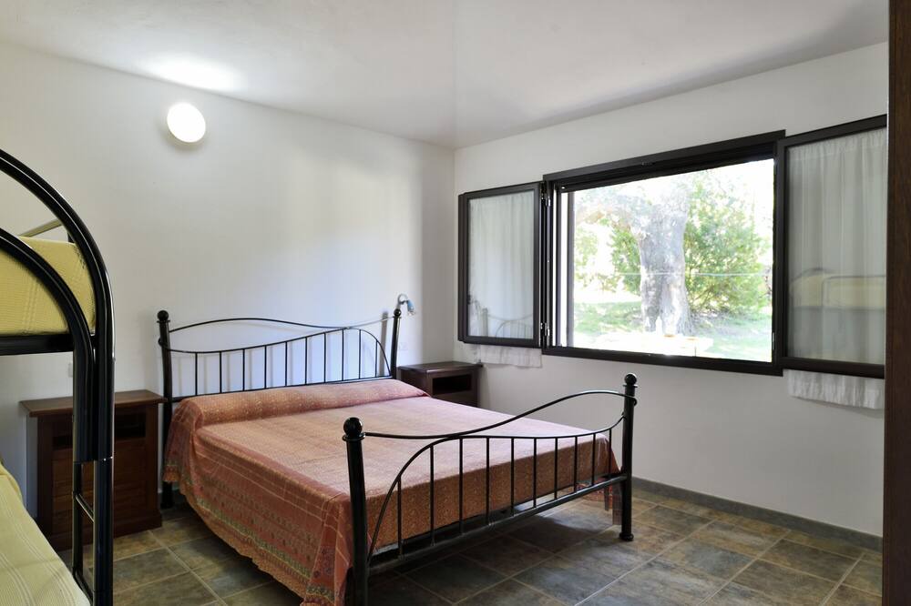 Photo of Bedroom in Elini