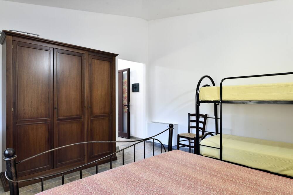 Photo of Bedroom in Elini