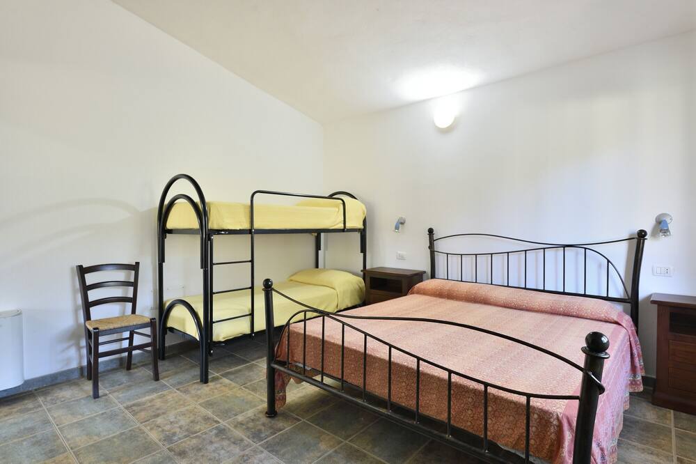 Photo of Bedroom in Elini