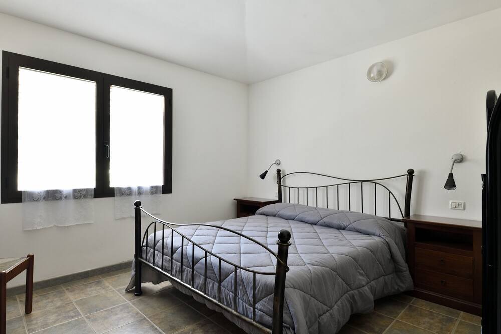 Photo of Bedroom in Elini