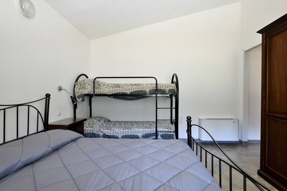Photo of Bedroom in Elini