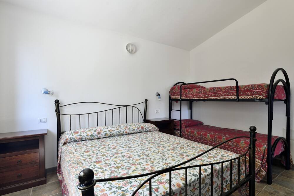 Photo of Bedroom in Elini