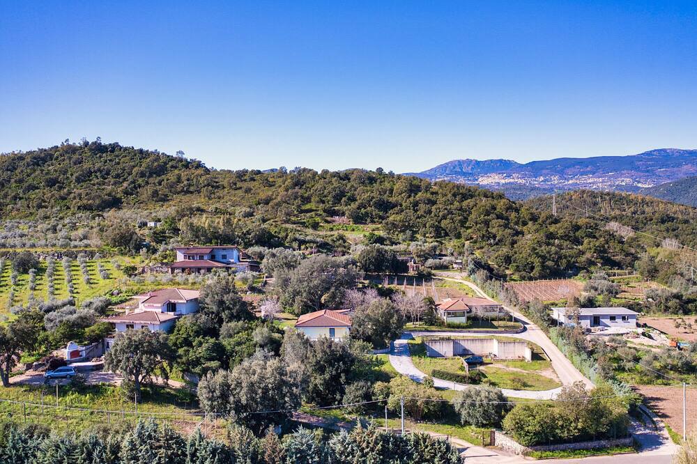 Photo of Outdoor in Elini