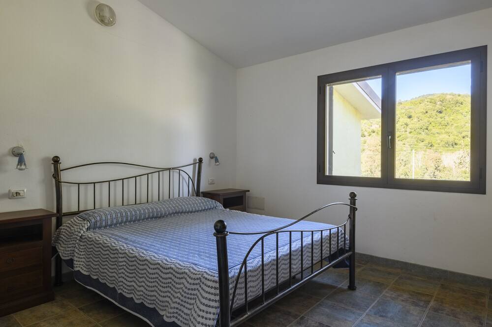 Photo of Bedroom in Elini