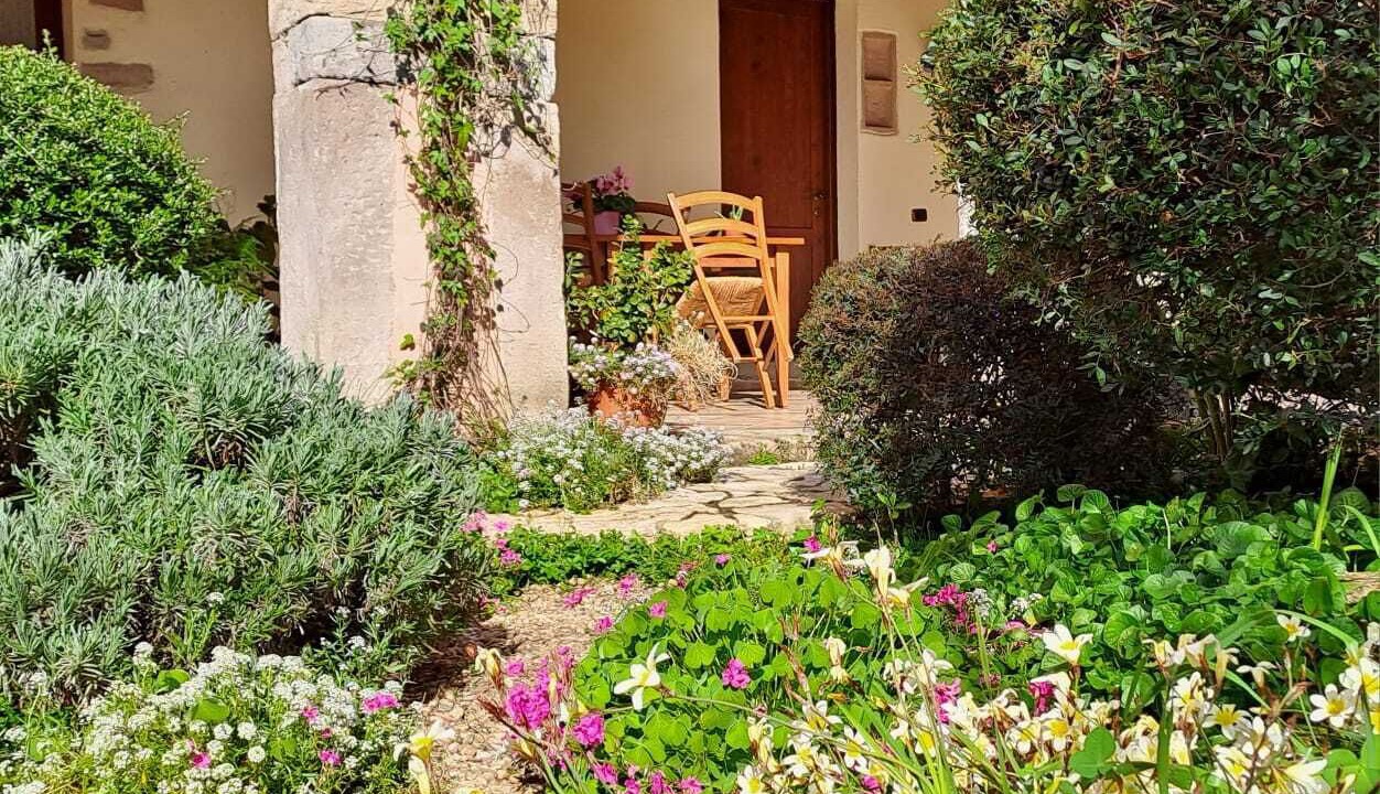 Photo of Outdoor in Nureci
