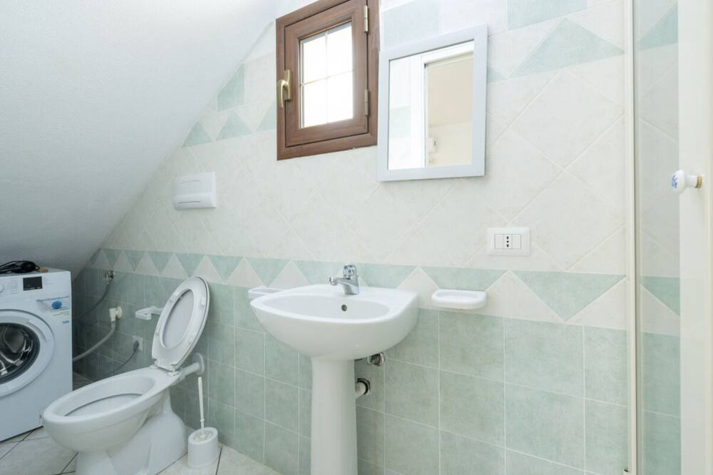 Photo of Bathroom in Buddittogliu Straulas