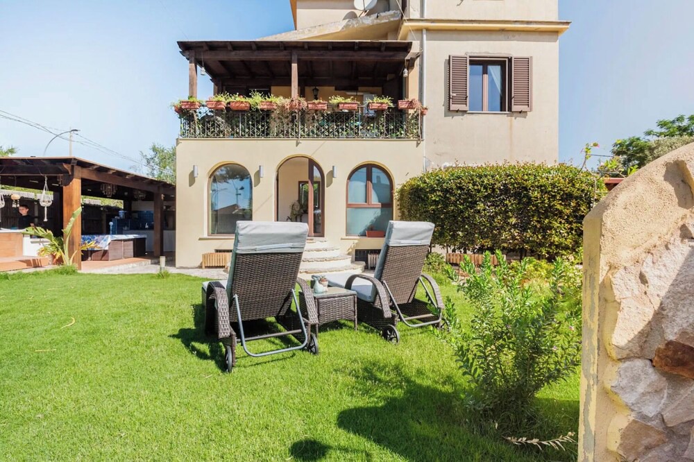 Photo of Patio Balcony in Villaggio delle Mimose