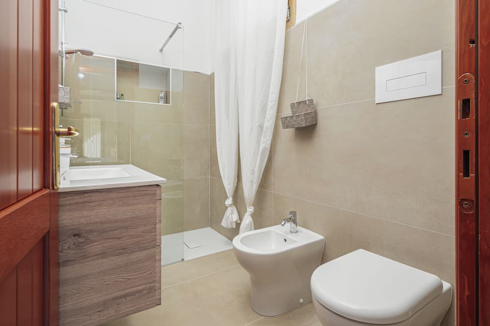 Photo of Bathroom in Telti