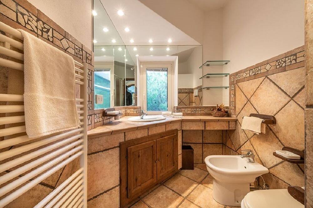 Photo of Bathroom in Cala Gonone