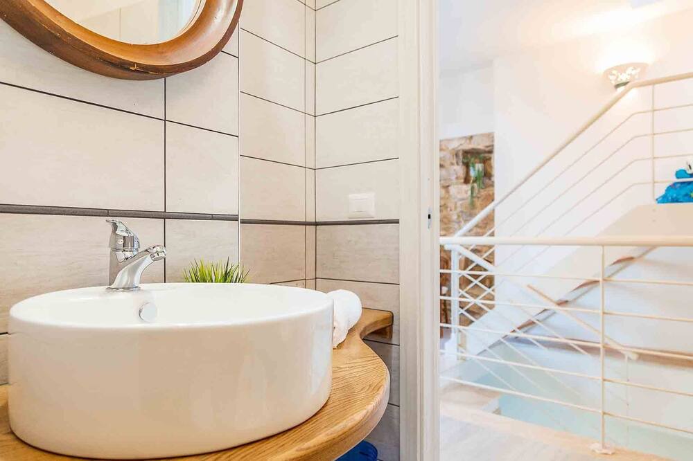 Photo of Bathroom in Baunei