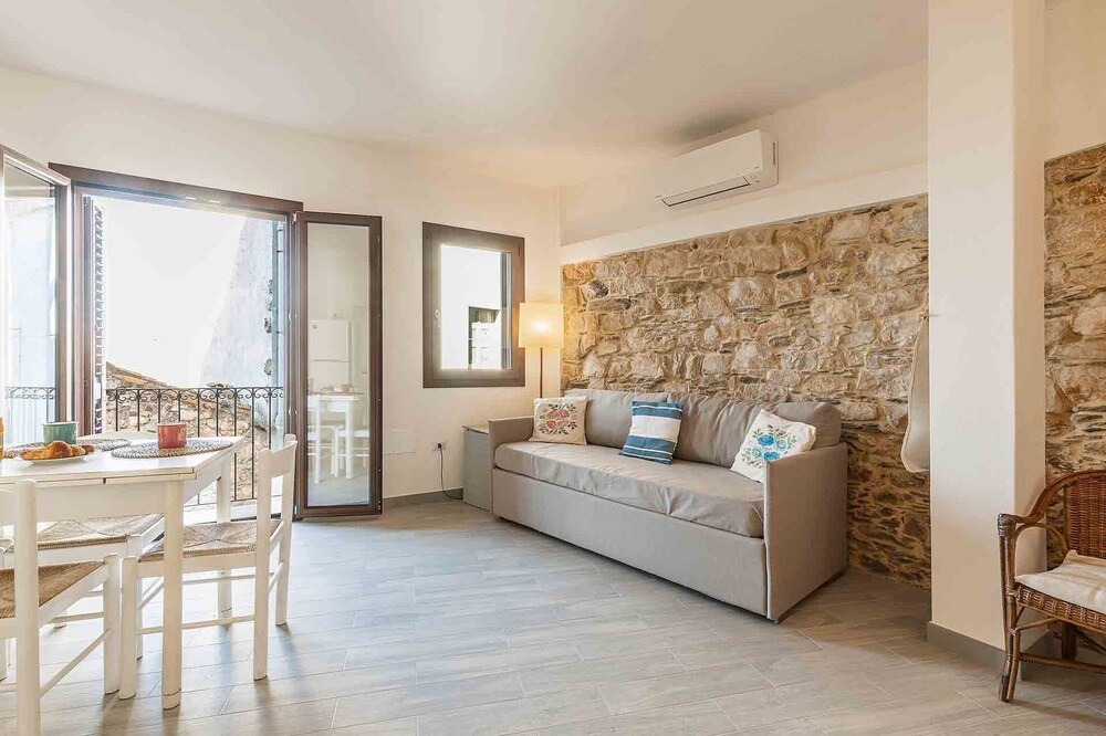 Photo of Livingroom in Baunei